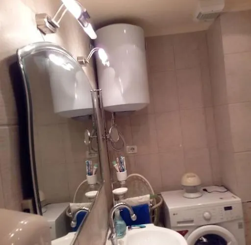 Daire Cozy For A Family Golem (Tirana)